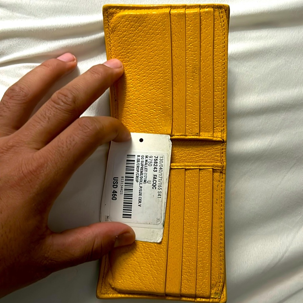 I’m selling a brand new Gucci wallet 2024 release